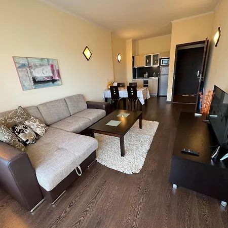 Anna Apartment *