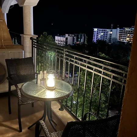 Anna Apartment *
